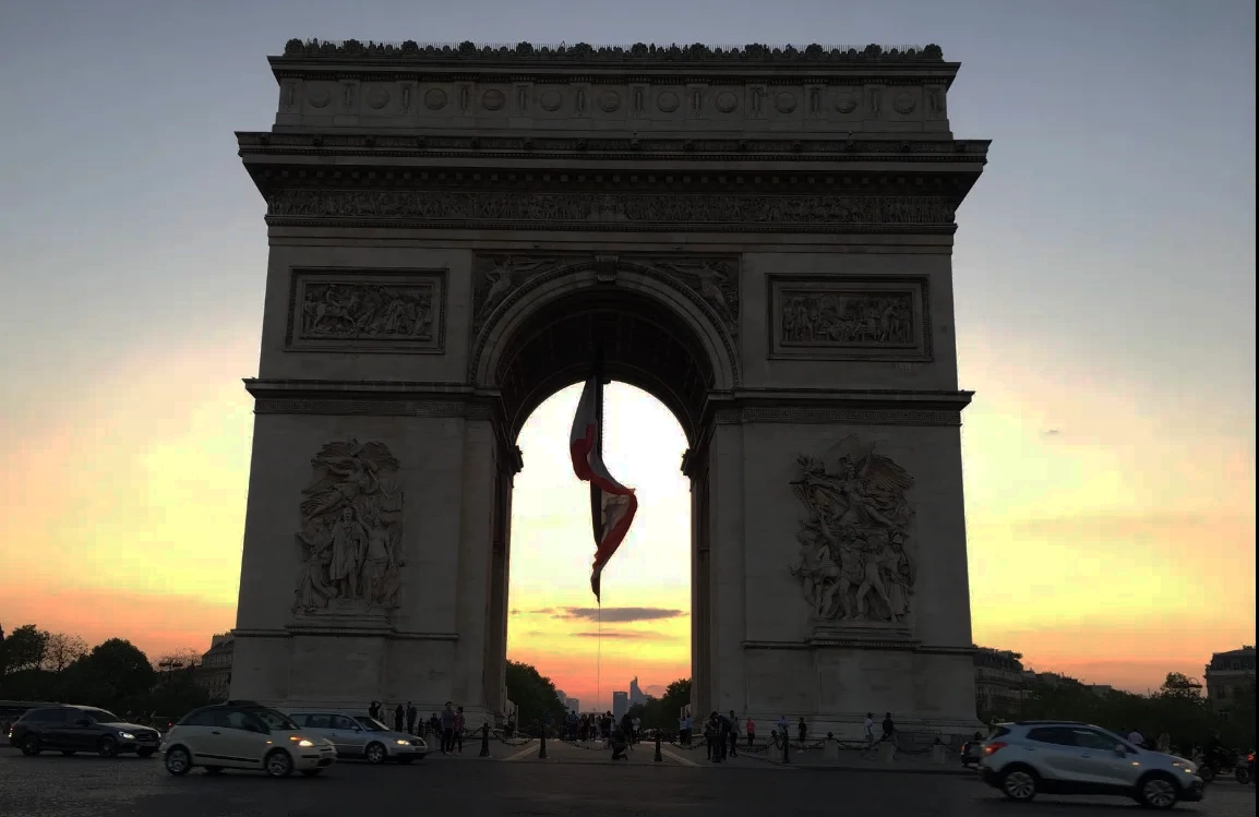 Hommage digne en Paris